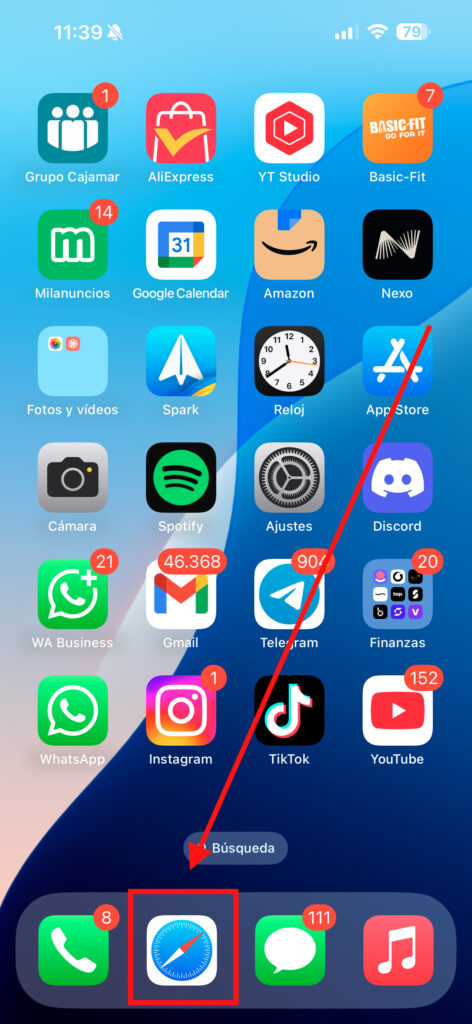 Acceso al menú de aplicaciones en tu dispositivo móvil para empezar la instalación de la aplicación de onlyfans